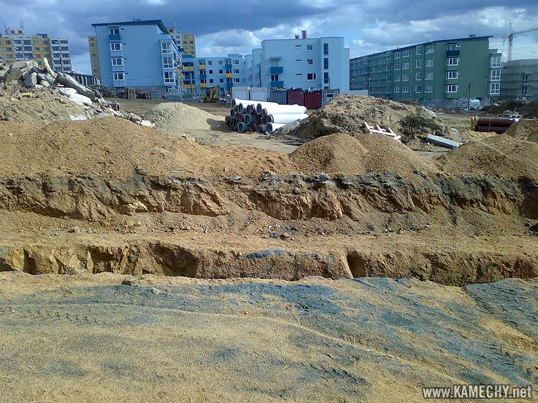 Aktuální stav stavby Kamechy I (etapa 5.) dne 23. 3. 2008