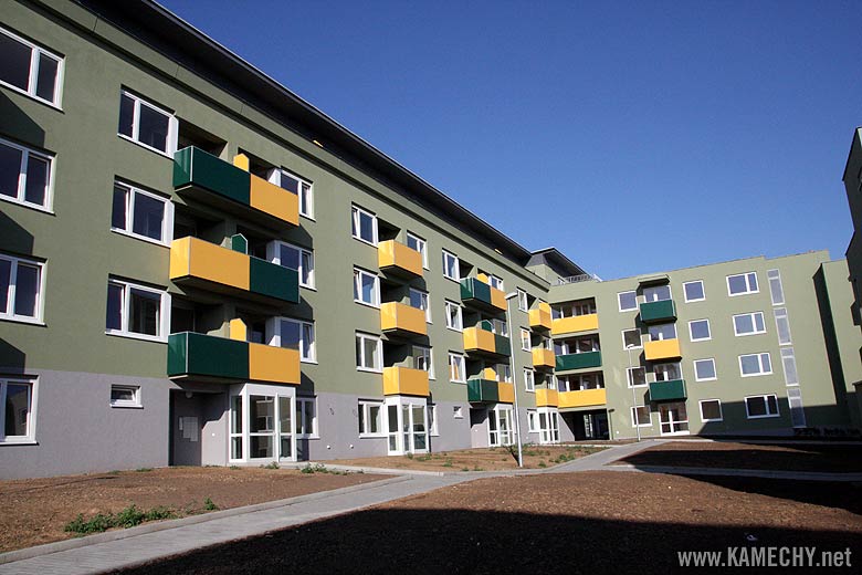 Aktuální stav stavby Kamechy I (etapa 2.) dne 4. 7. 2008