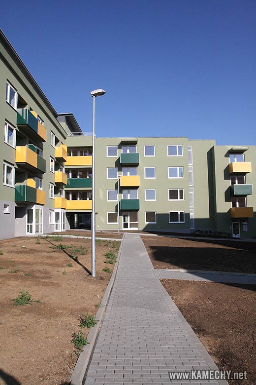 Aktuální stav stavby Kamechy I (etapa 2.) dne 4. 7. 2008