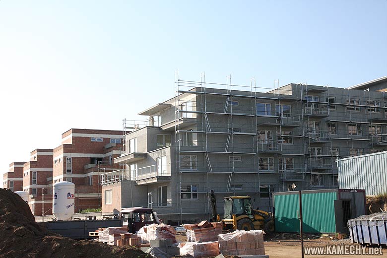 Aktuální stav stavby Kamechy I (etapa 2.) dne 4. 7. 2008