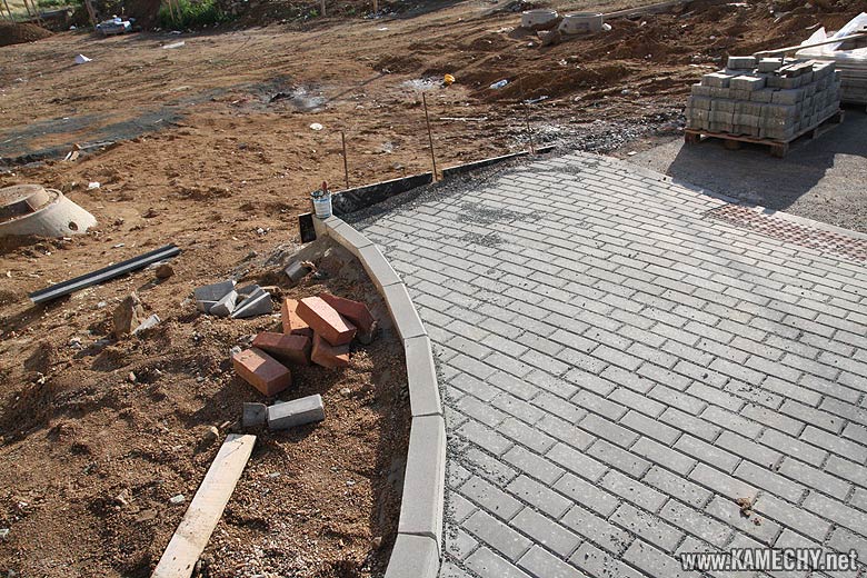 Aktuální stav stavby Kamechy I (etapa 2.) dne 4. 7. 2008