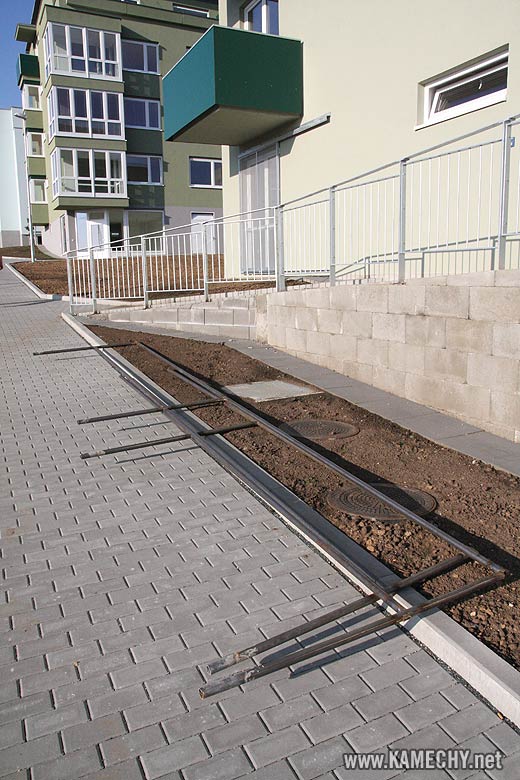 Aktuální stav stavby Kamechy I (etapa 2.) dne 4. 7. 2008