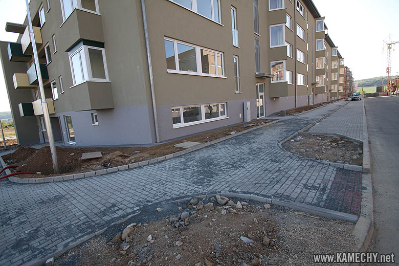 Aktuální stav stavby Kamechy I (etapa 3.) dne 25. 4. 2009