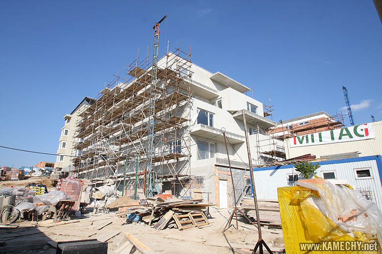 Aktuální stav stavby Kamechy I (etapa 5.) dne 25. 4. 2009