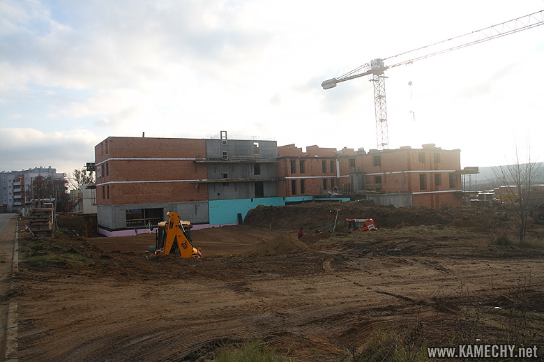 Aktuální stav stavby Kamechy III dne 14. 11. 2010